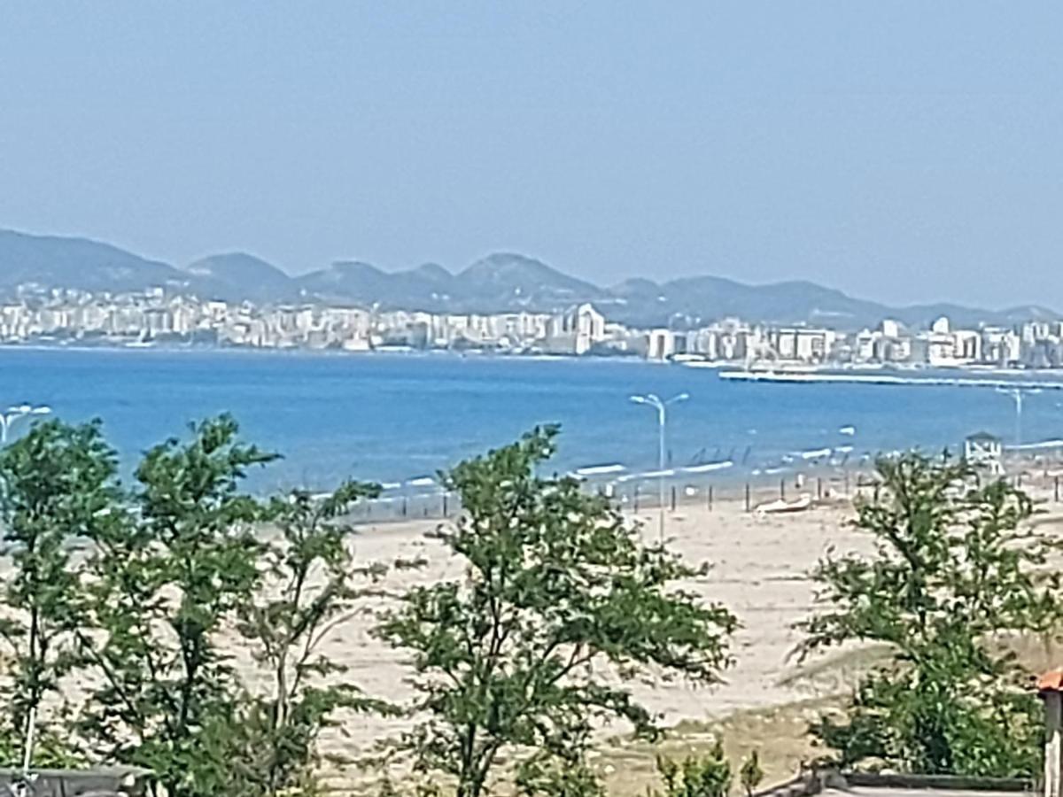 Nm - Classic Apartment Durrës Extérieur photo