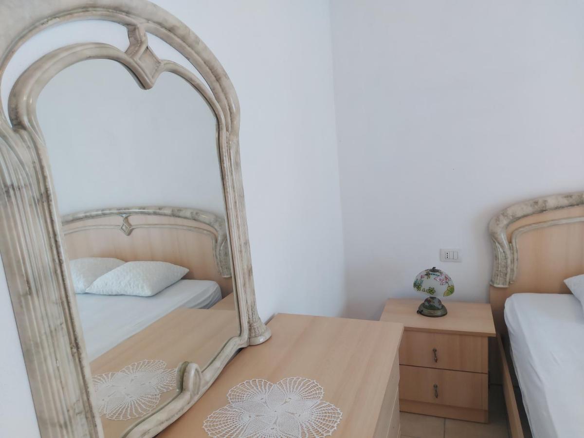 Nm - Classic Apartment Durrës Extérieur photo