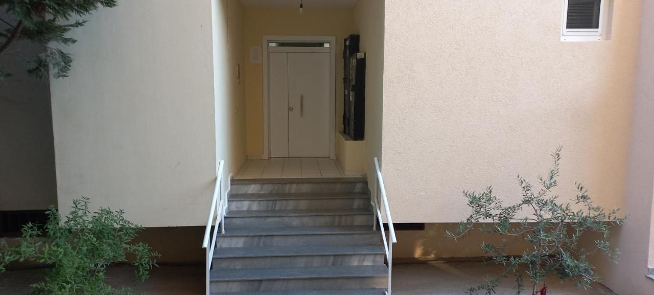 Nm - Classic Apartment Durrës Extérieur photo