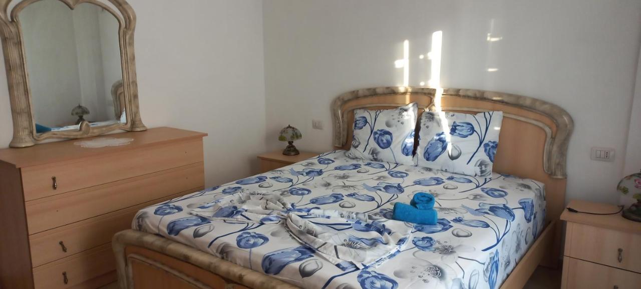 Nm - Classic Apartment Durrës Extérieur photo