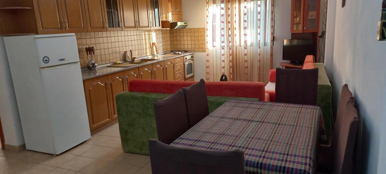 Nm - Classic Apartment Durrës Extérieur photo